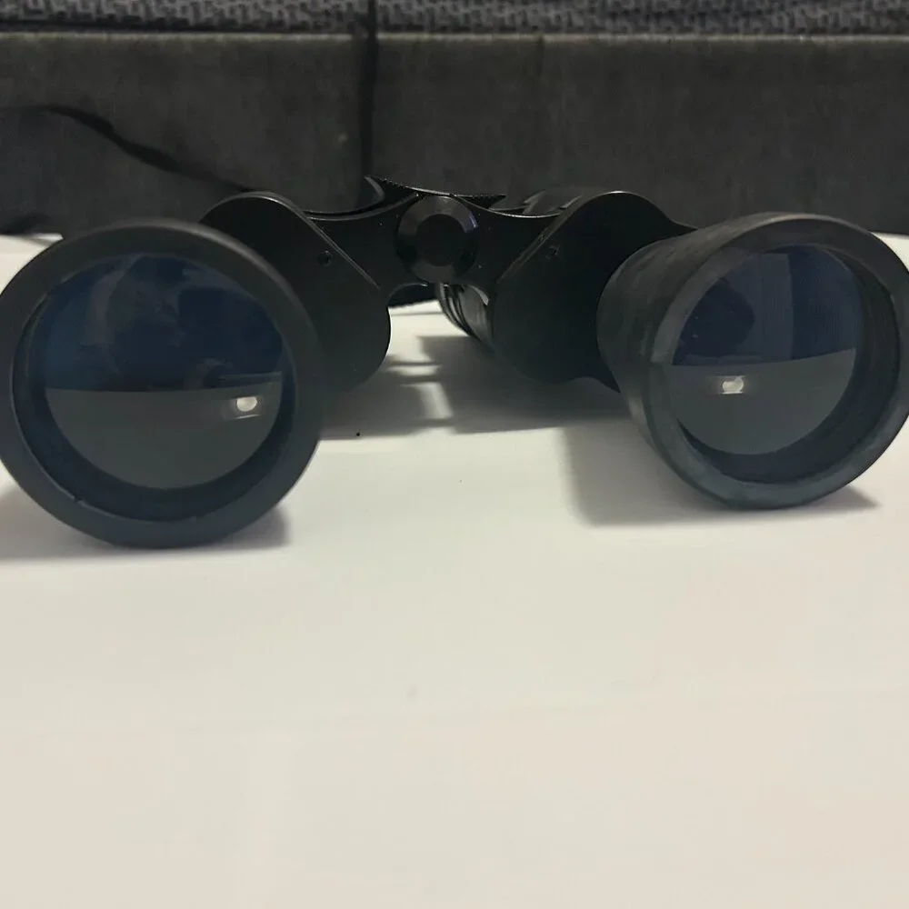 Black Bushnell 10x50 Binoculars 288ft/1000yds 5.5° Field
